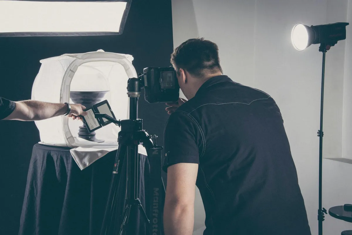 Fotograf — wnętrze i praca